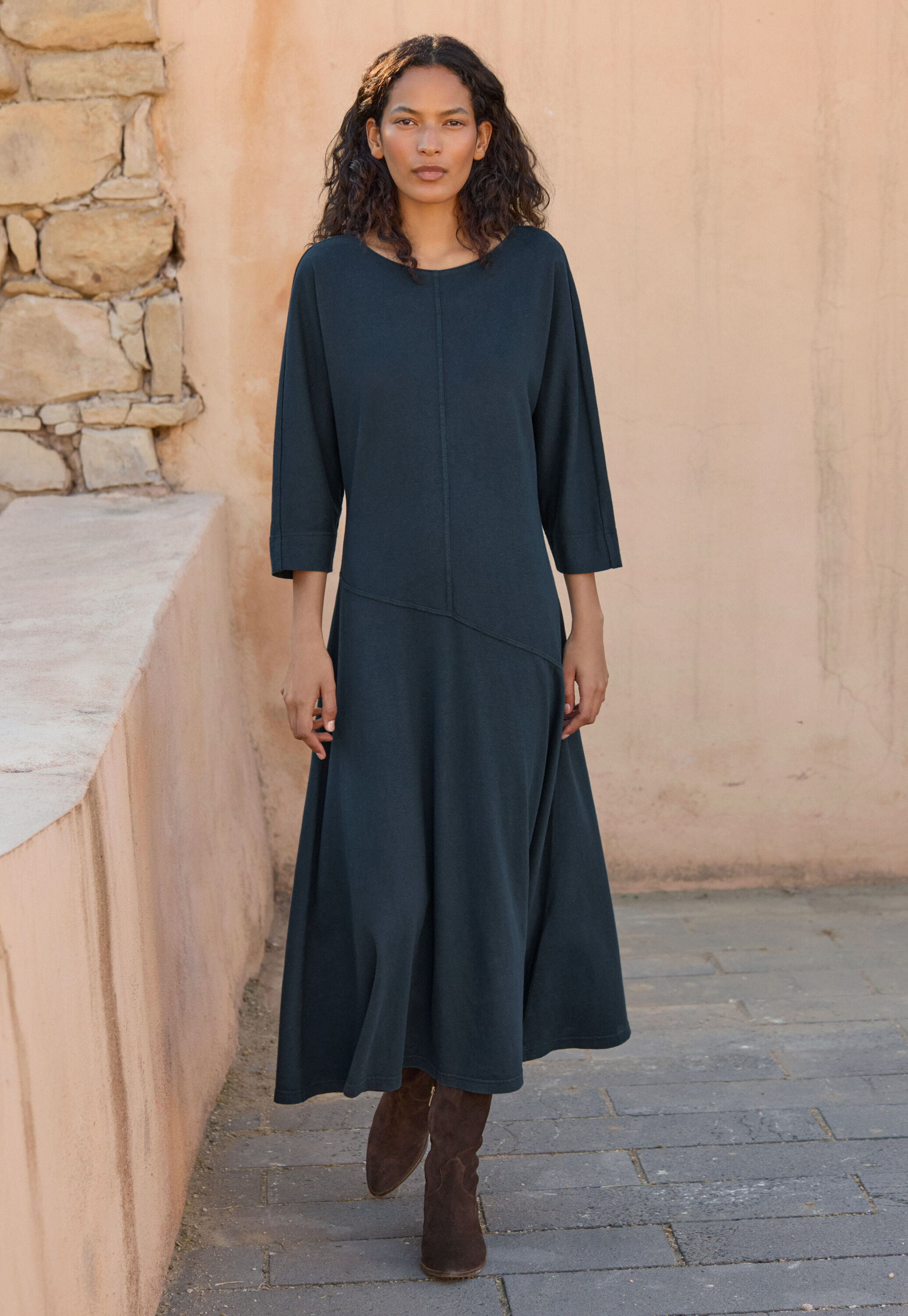 Sleeveless dress