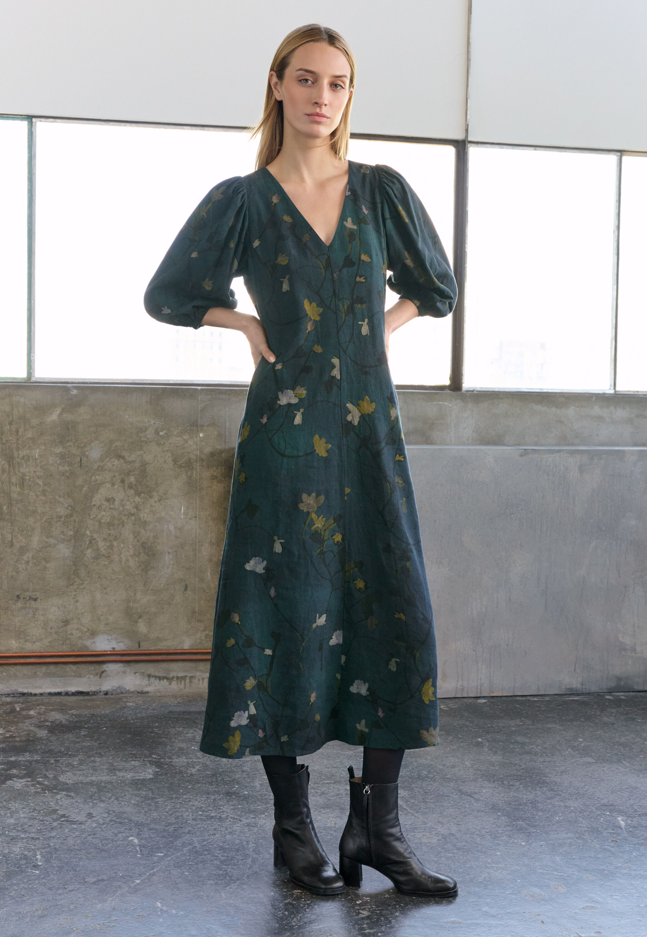 Sleeveless dress