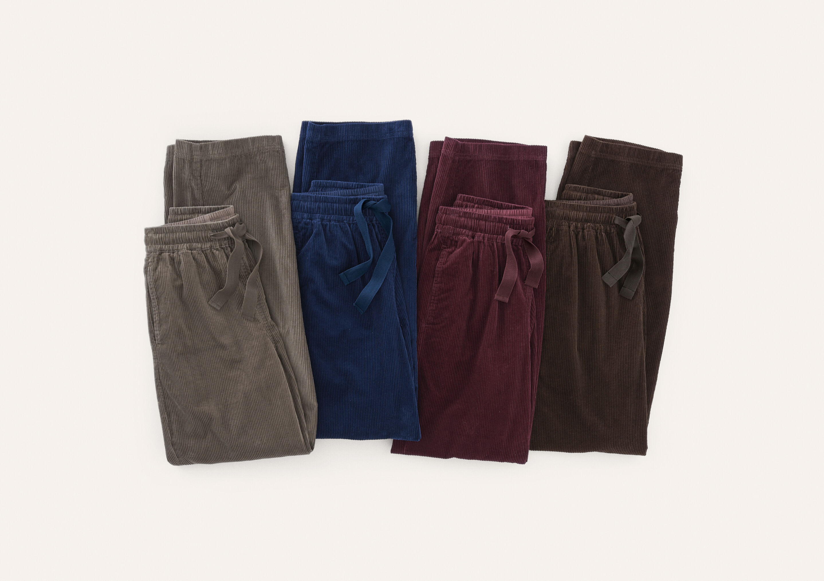 Curved-leg trousers