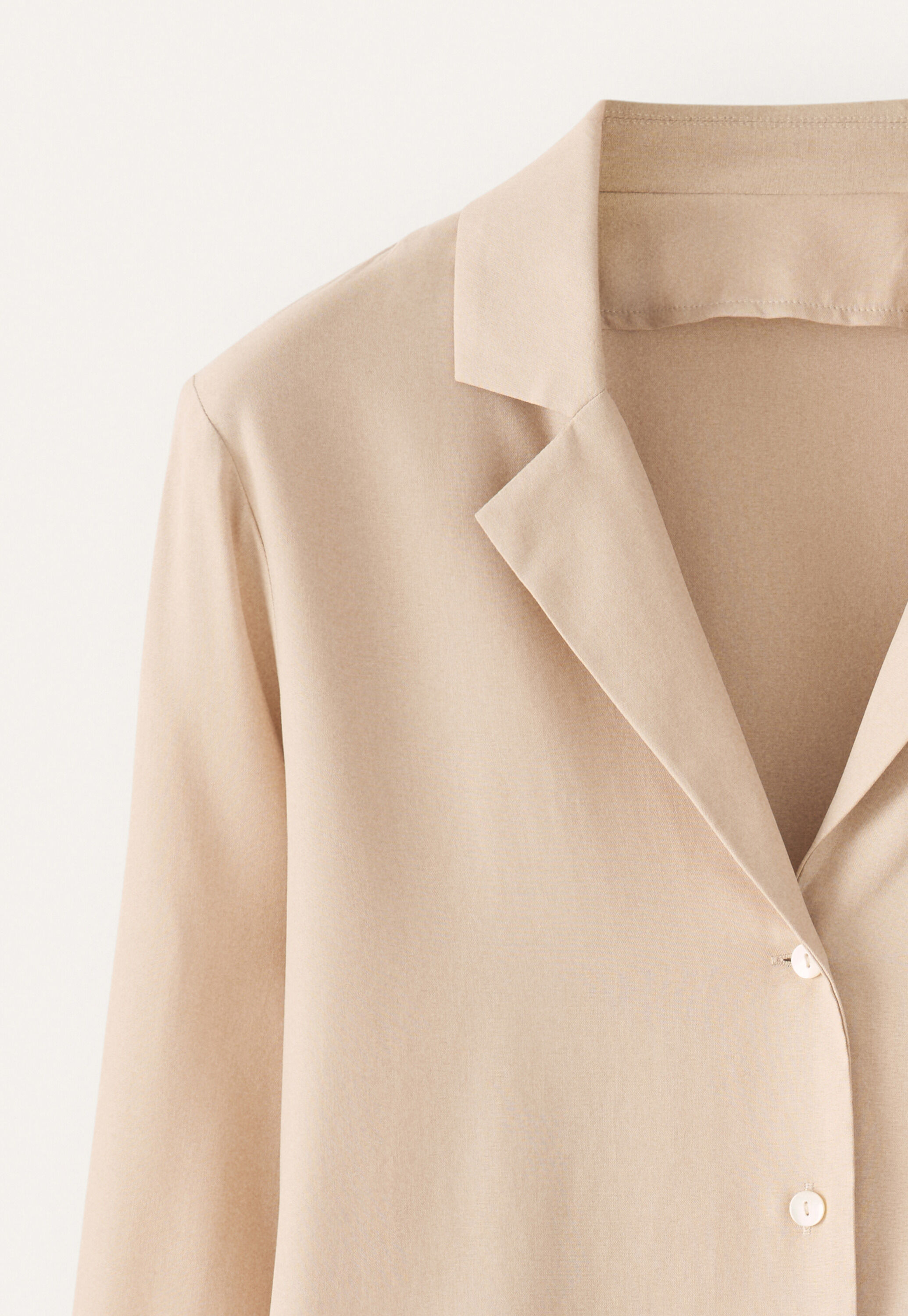 Revere-style collar shirt, Soft fawn, large