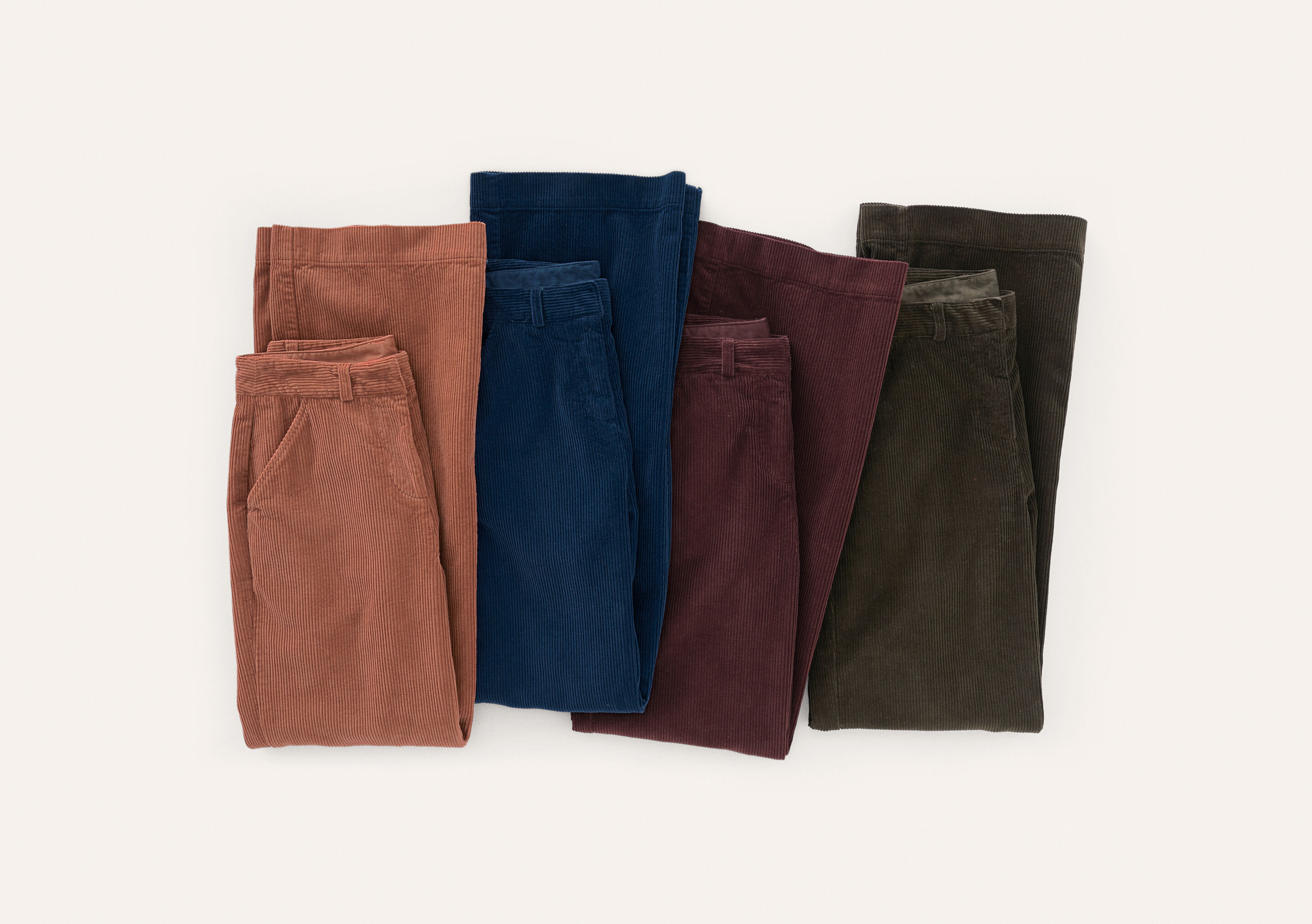 Curved-leg trousers