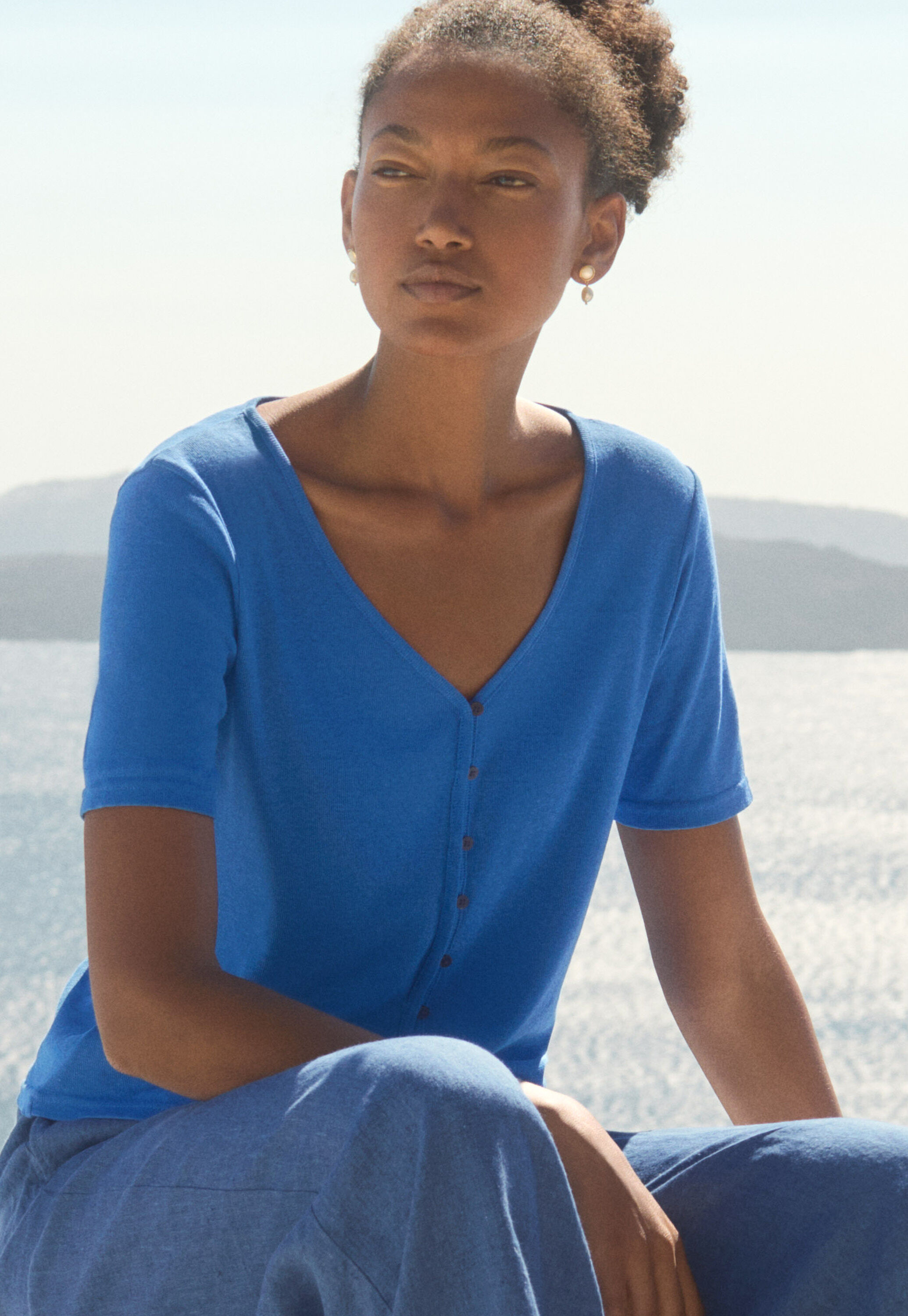 Button-shoulder top