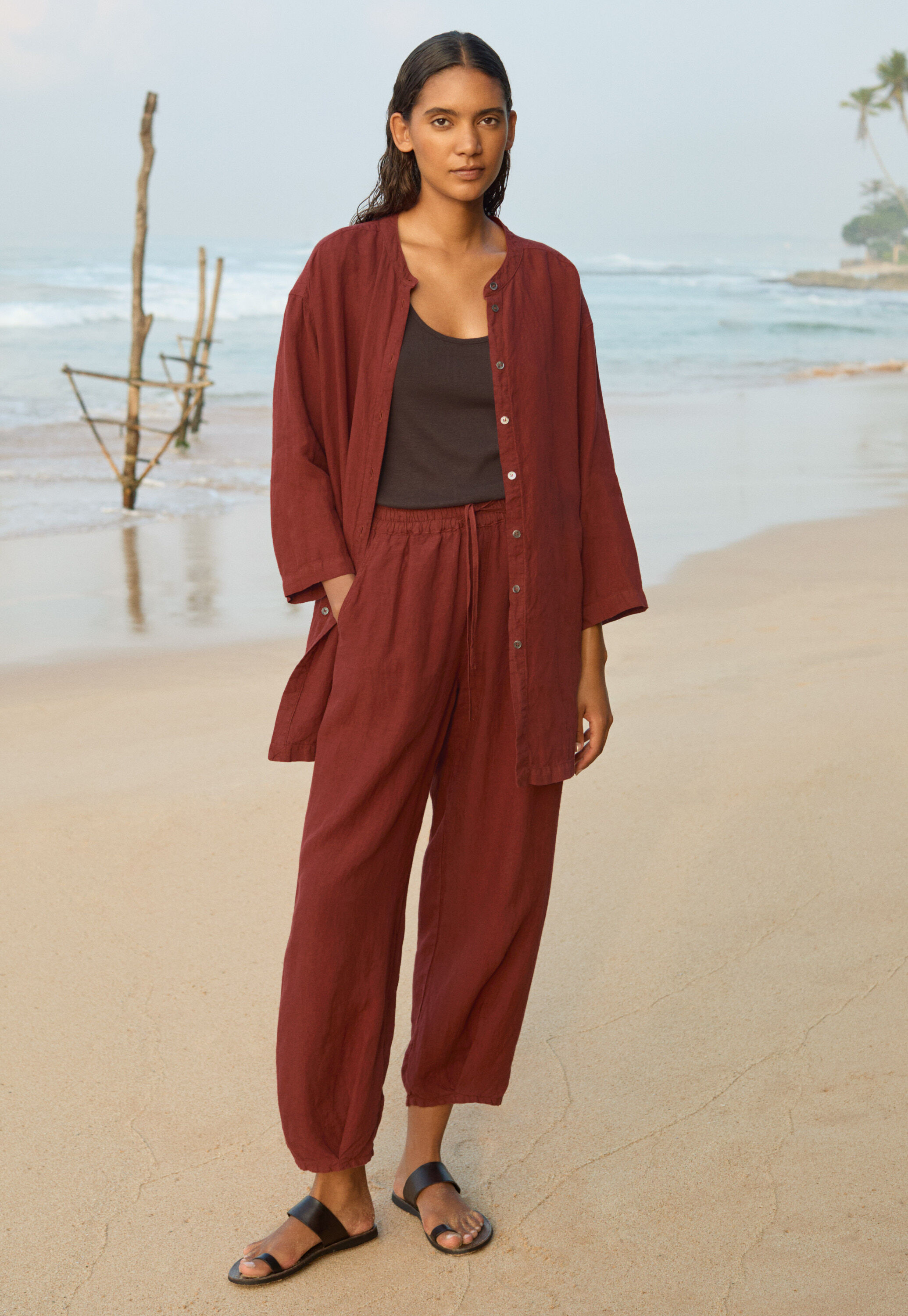 Pull-on tapered trousers