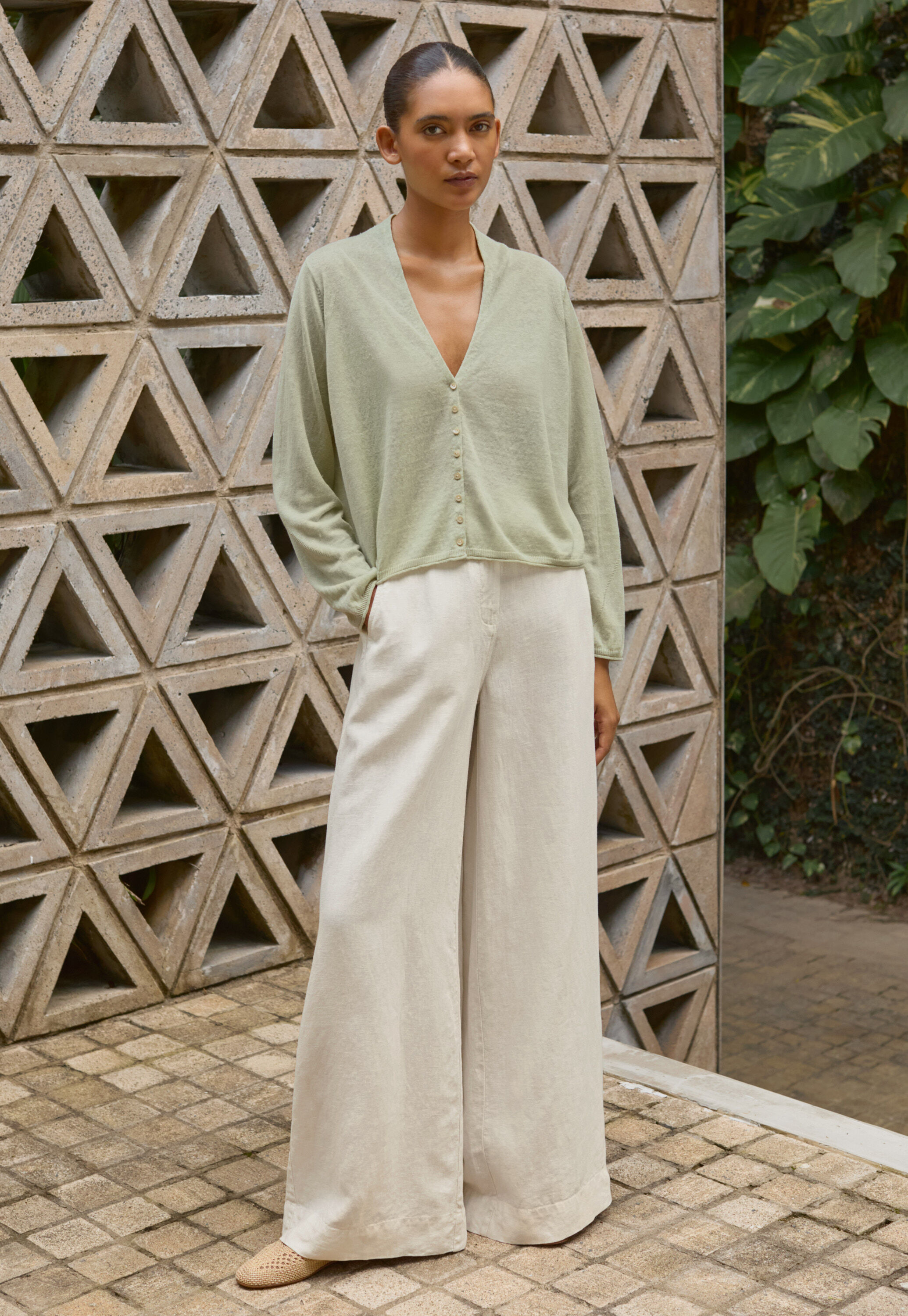 Wide-leg trousers