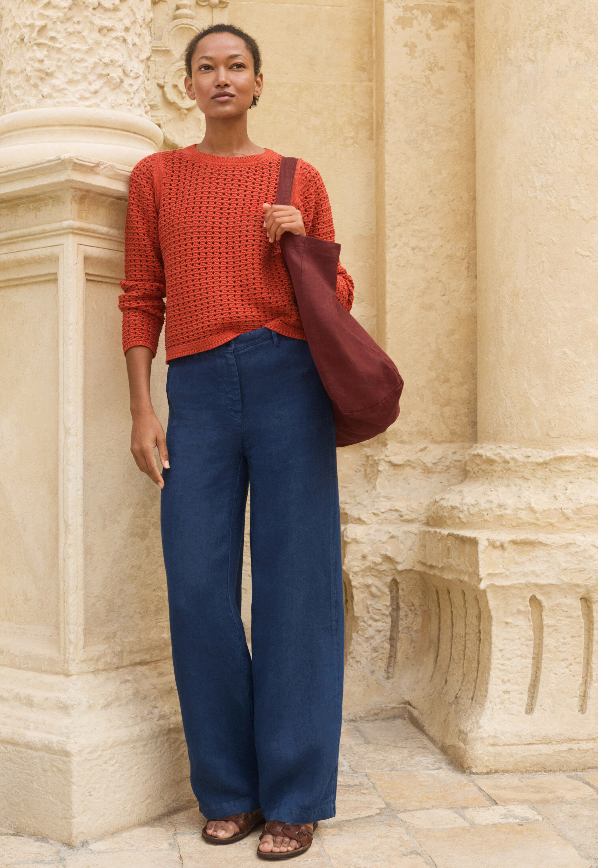 Wide-leg trousers