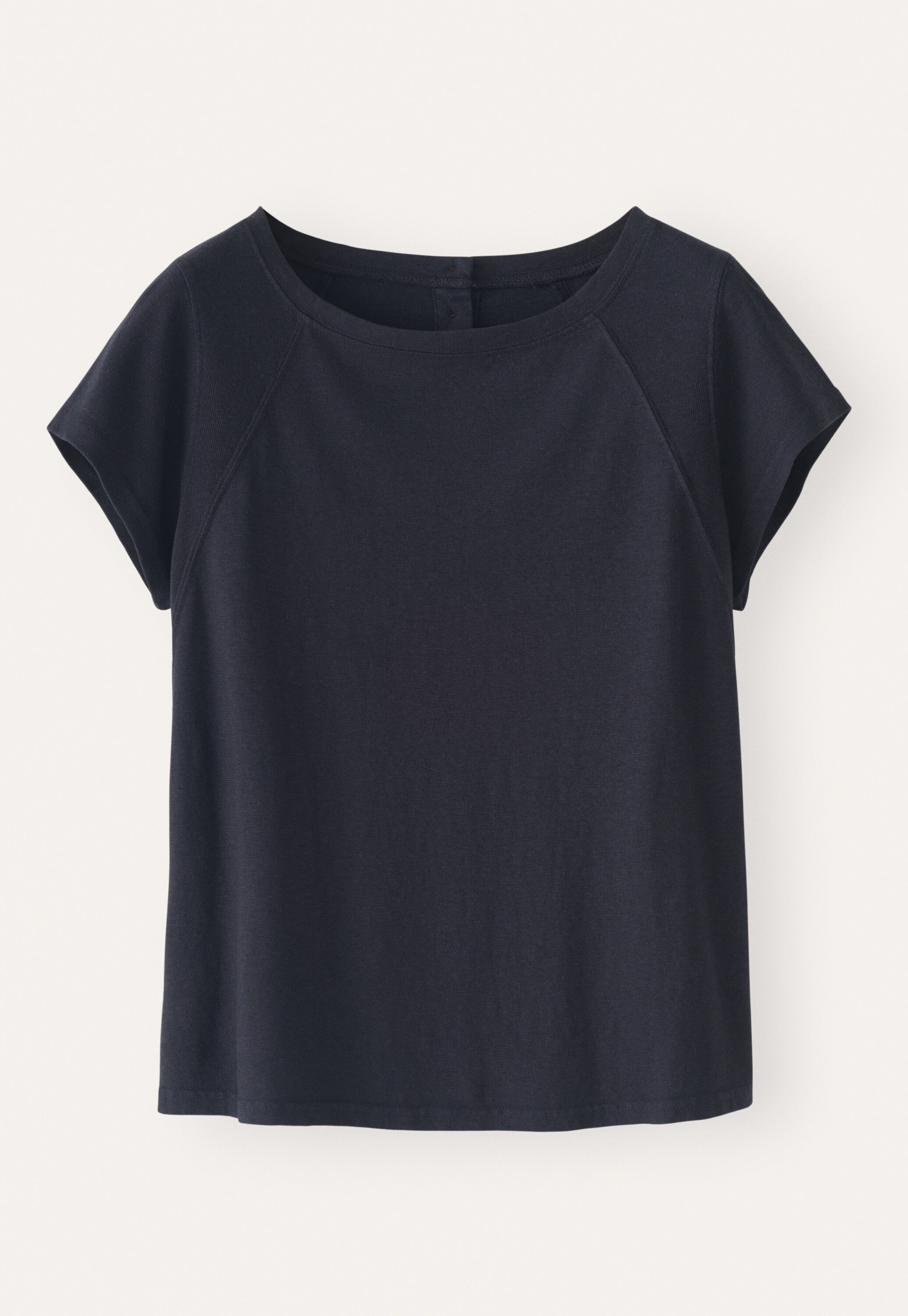Raglan-sleeve top