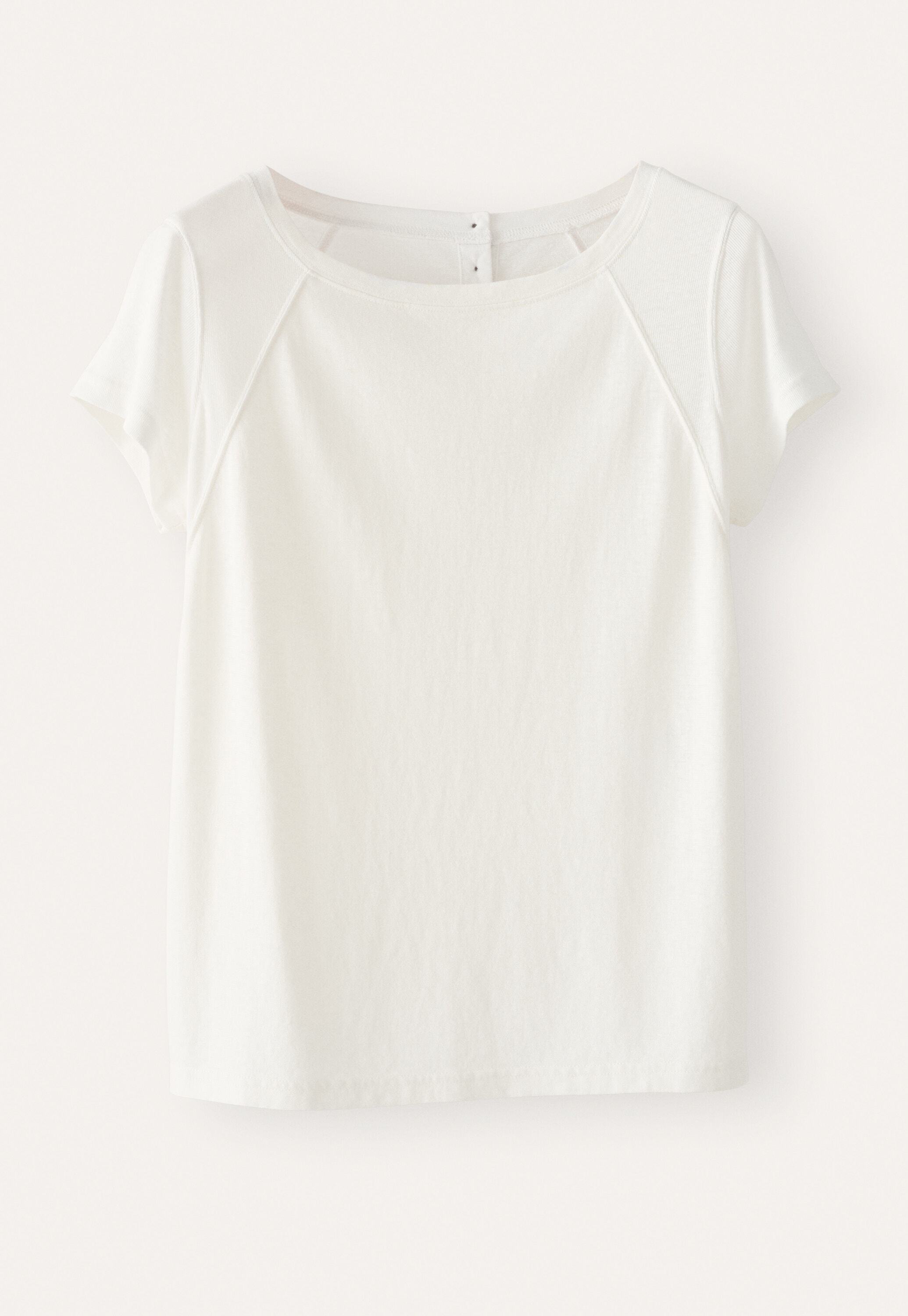 Raglan-sleeve top
