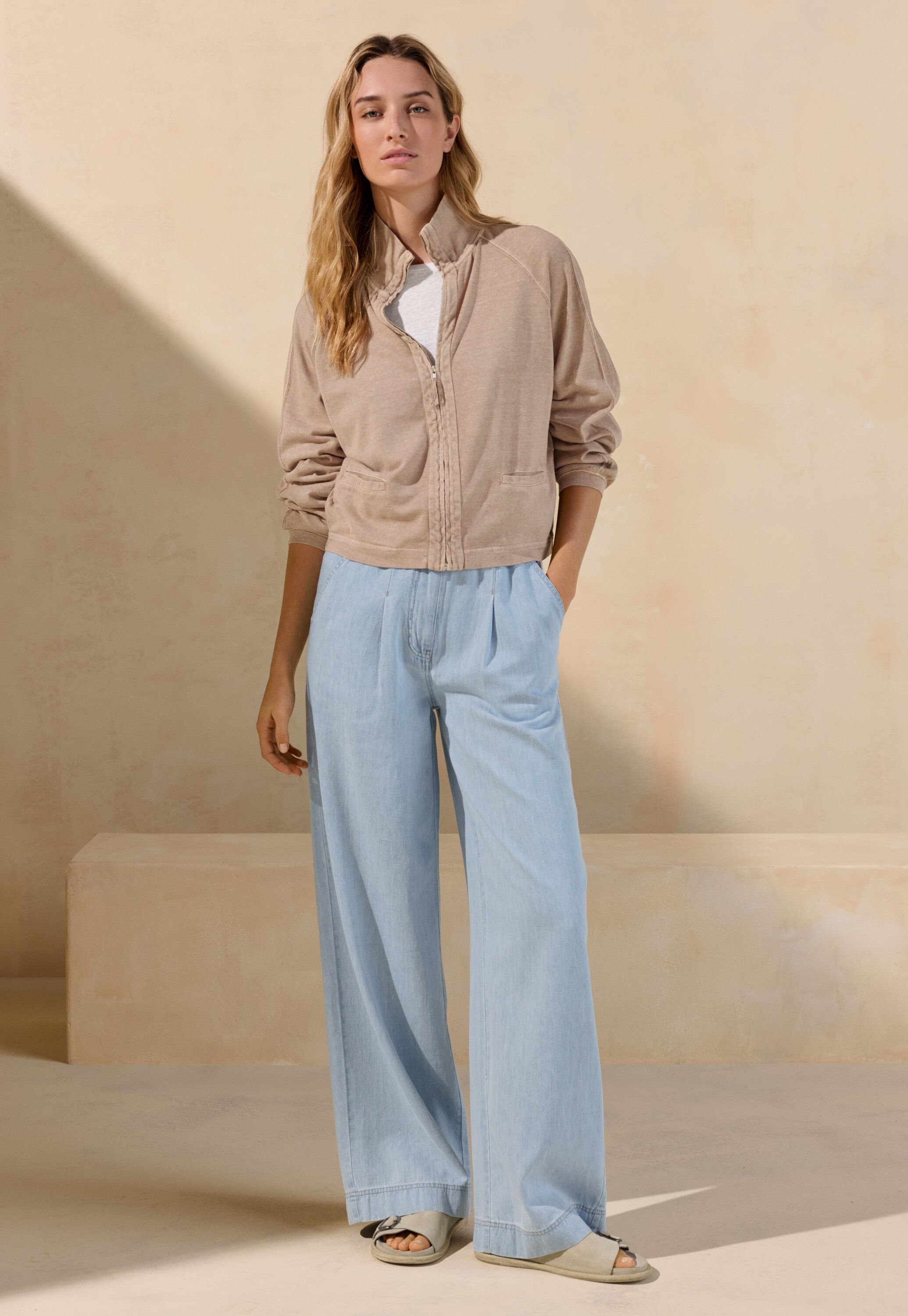 Indigo-dyed wide trousers, Pale denim, large