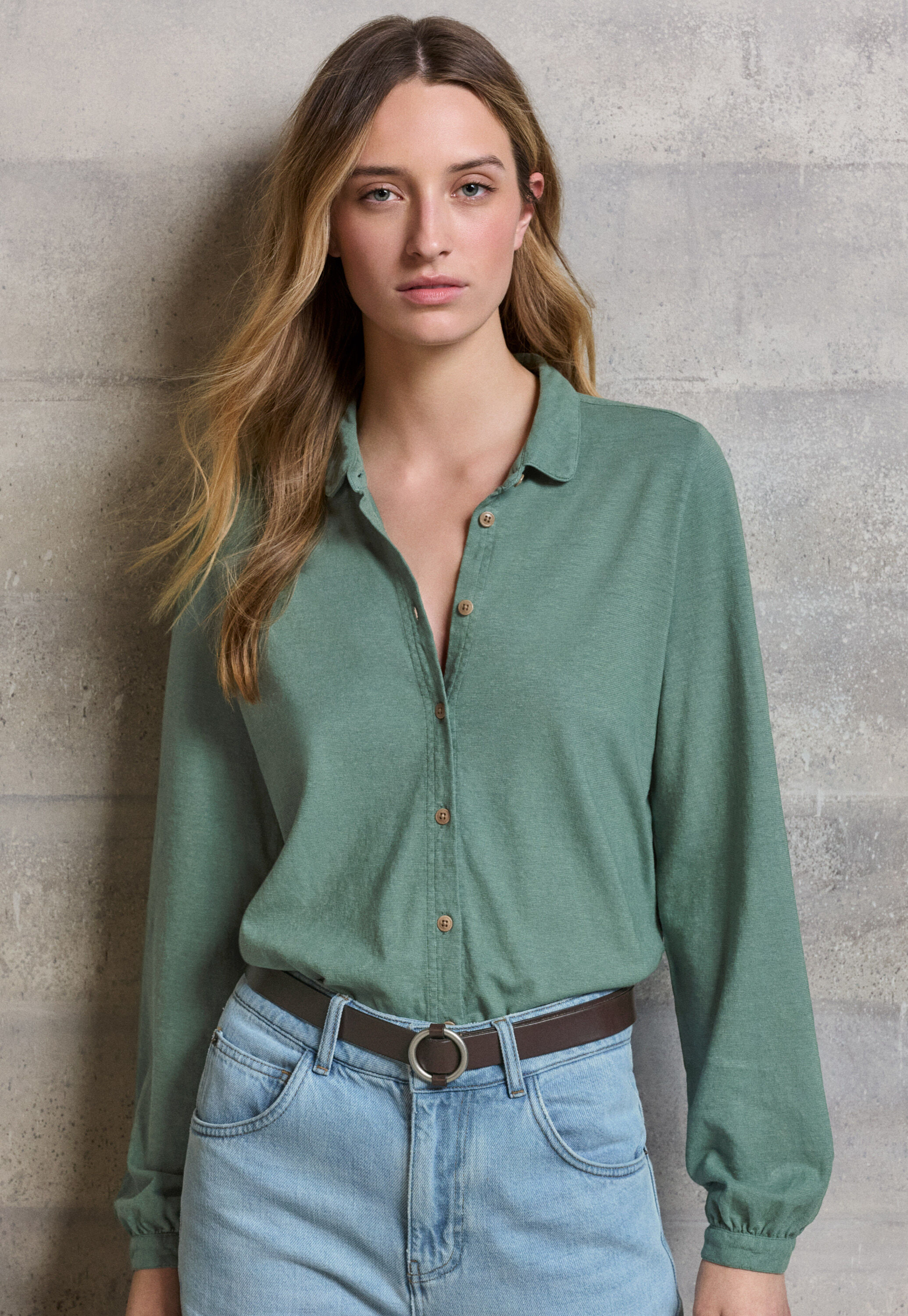 Button-shoulder top