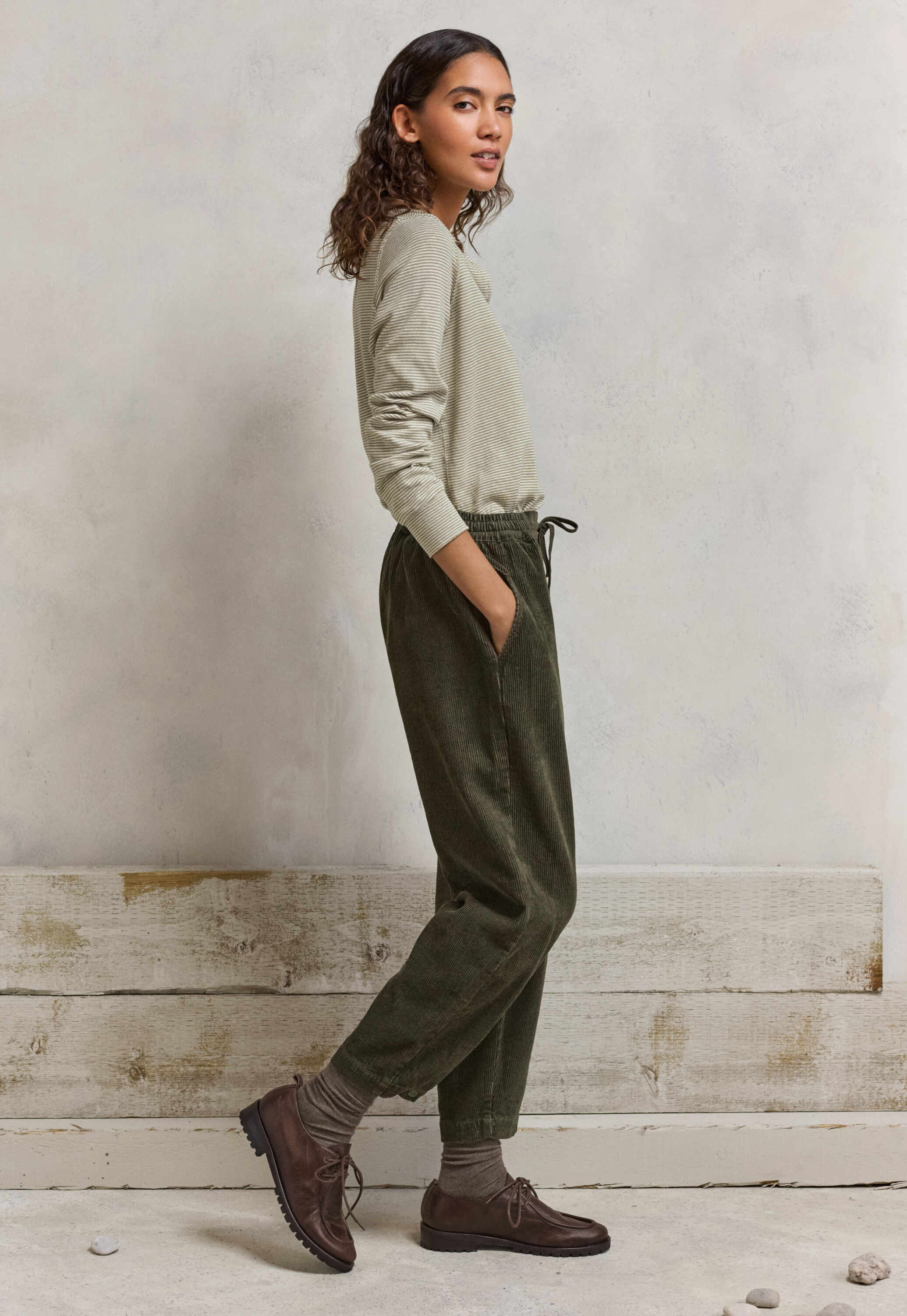 Button-shoulder top