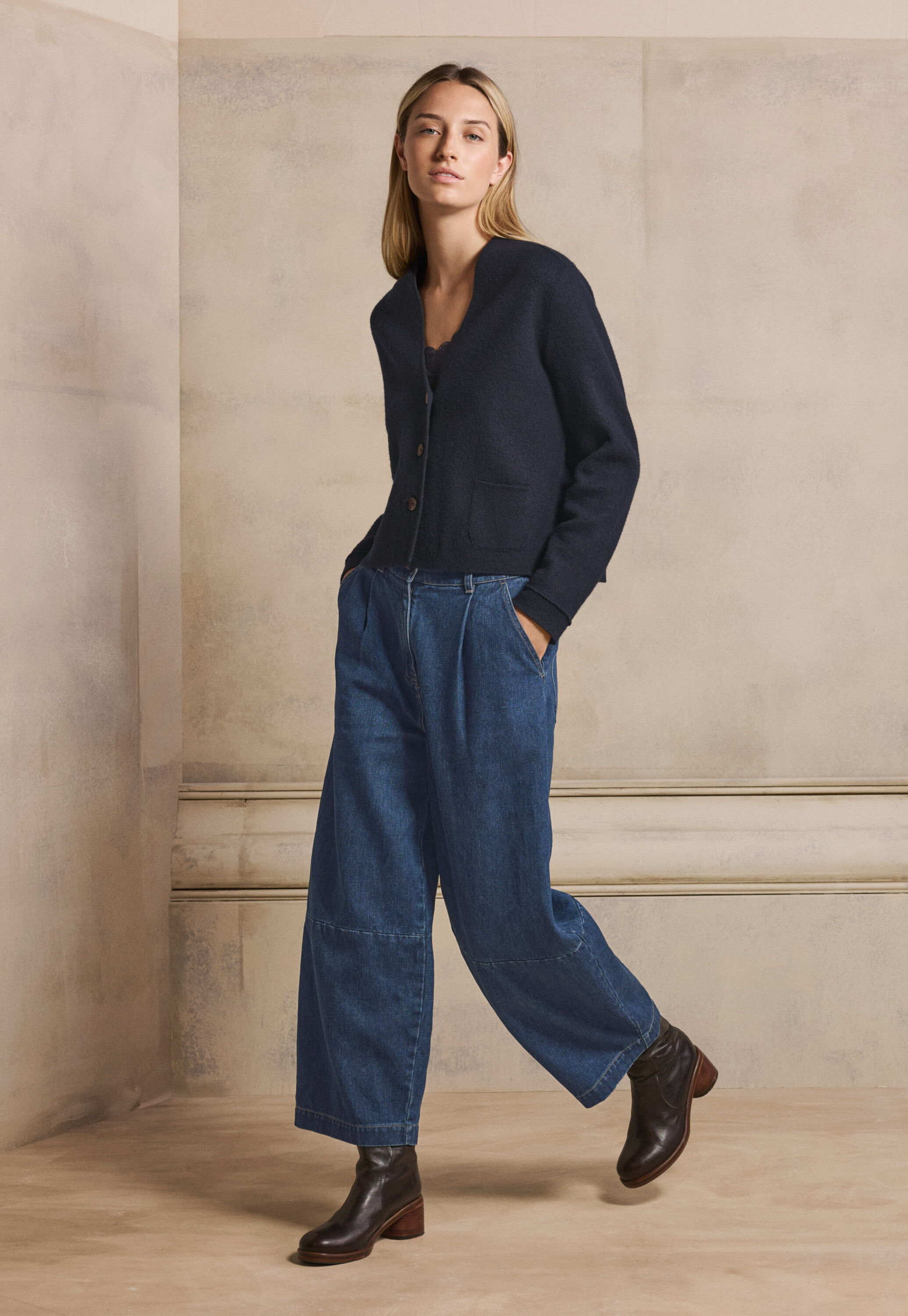 Barrel-leg trousers, Dark denim, large